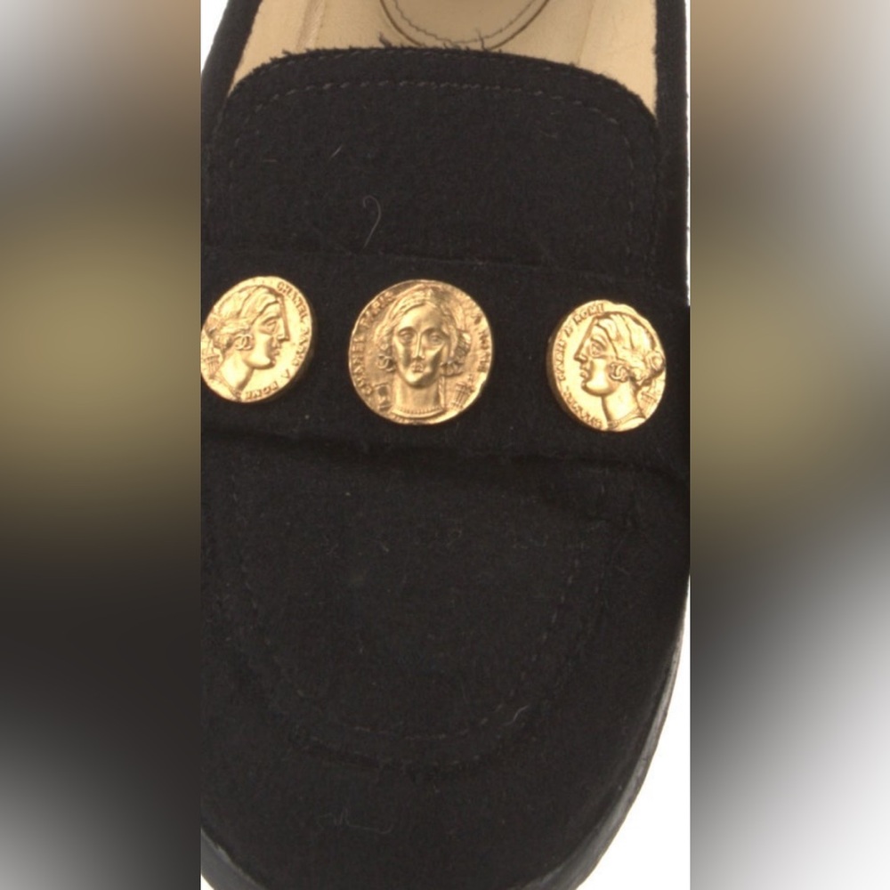 Chanel Black wool tweed with Gold coins Coco Chanel symbols moccasins flats 38.5 - Picture 5 of 5